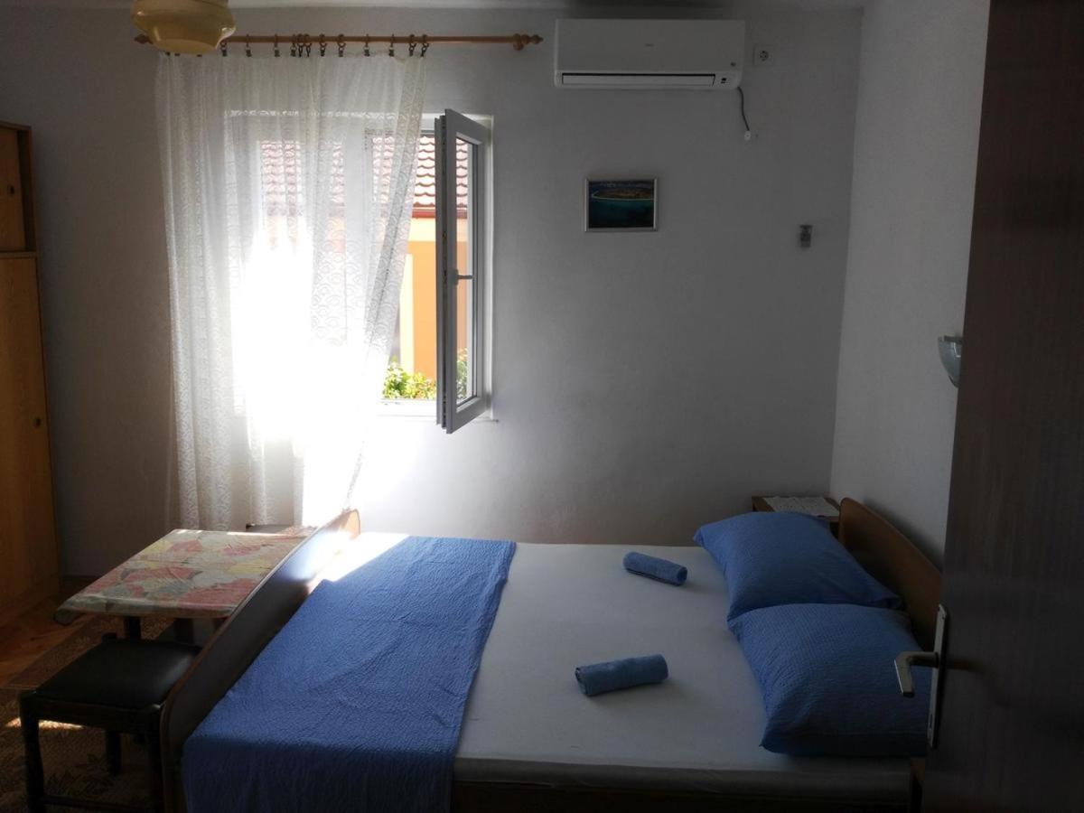 Apartmani Karuza Novalja Exterior foto